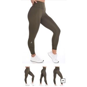 Ptula Alainah ll allure leggings 23” large